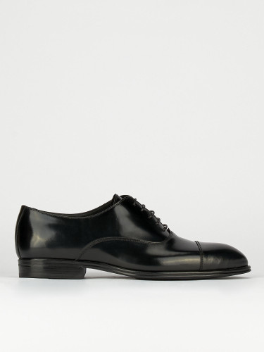 Zapatos de cordones tacón 2 cm negro cuero