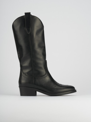 Botas de tacón bajo tacón 2 cm negro cuero