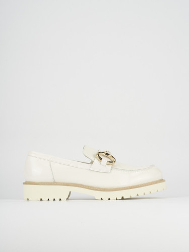 Loafers heel 2 cm white leather