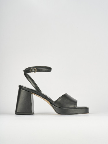 Sandalias de tacón alto tacón 7 cm negro cuero