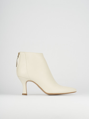 Botines de tacón alto tacón 5 cm beis cuero