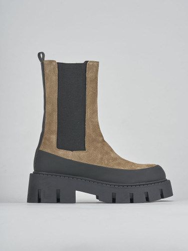 Low heel ankle boots heel 3 cm beige suede