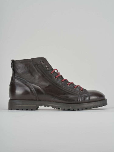 Botas militares marrón oscuro cuero
