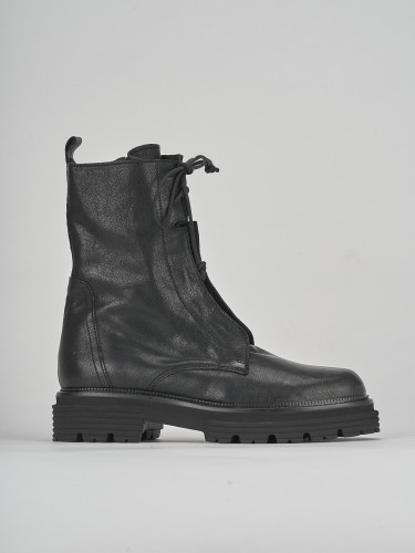 Botas militares tacón 2 cm negro cuero