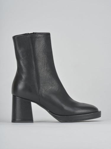 Stivaletti tacco 6cm pelle nero