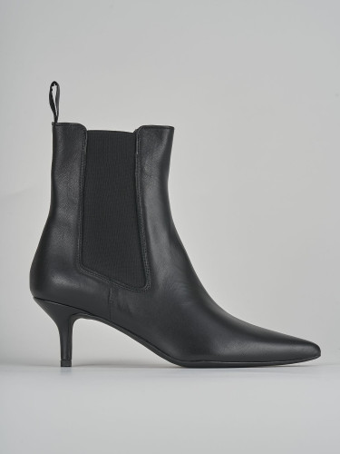High heel ankle boots heel 5 cm black leather