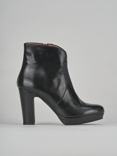 Botines de tacón alto tacón 7 cm negro cuero