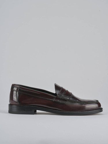 Mocasines burdeos cuero