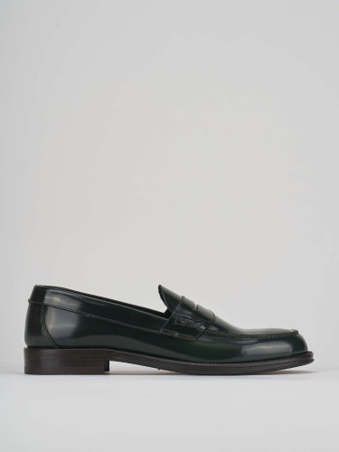Mocasines verde cuero