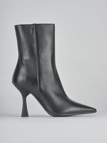 Botines de tacón alto tacón 9 cm negro cuero
