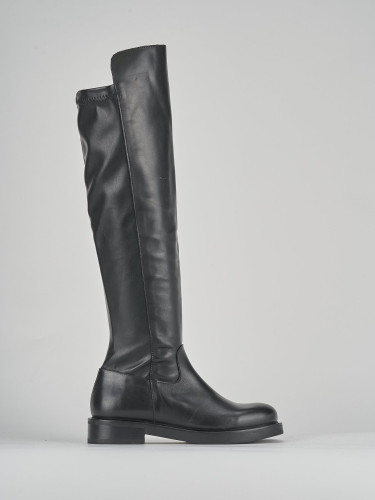 Botas de tacón bajo tacón 2 cm negro cuero