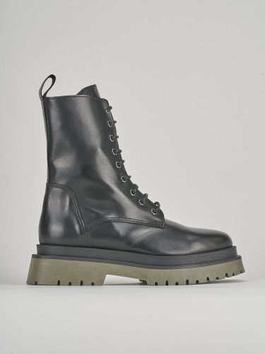 Anfibi tacco 3cm pelle nero