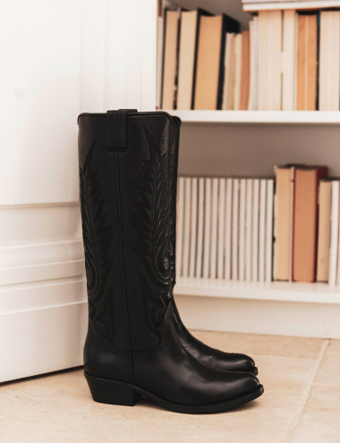Botas de tacón bajo tacón 4 cm negro cuero
