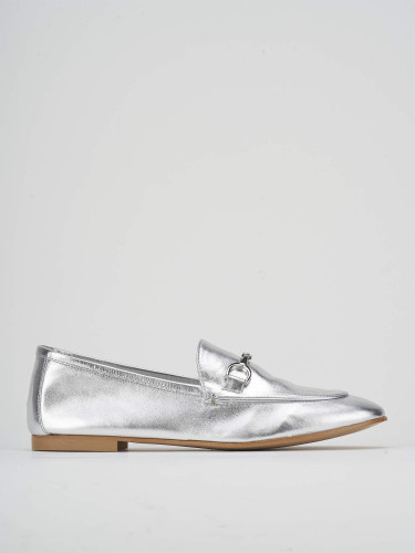 Loafers heel 1 cm silver laminated