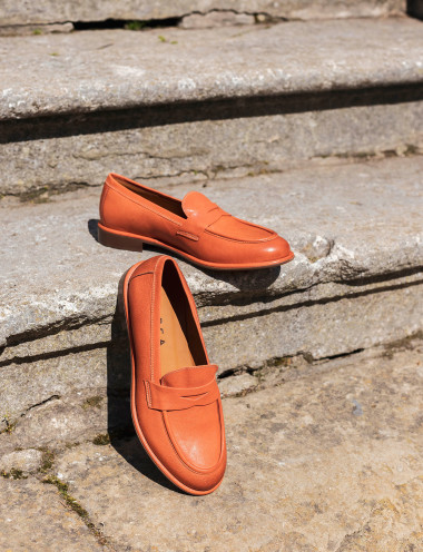 Mocasines tacón 2 cm naranja cuero