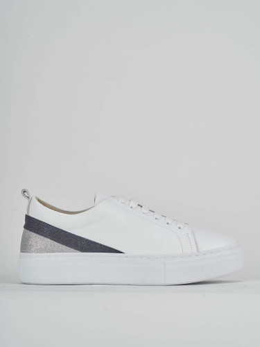 Zapatillas deportivas blanco cuero