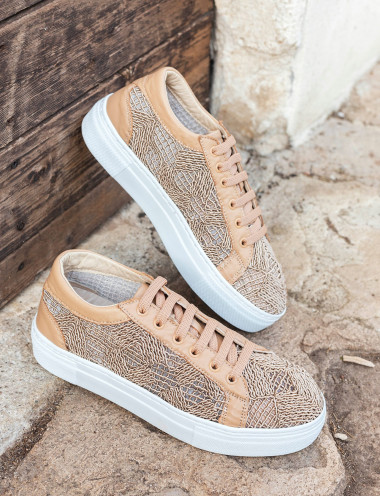 Sneakers brown leather