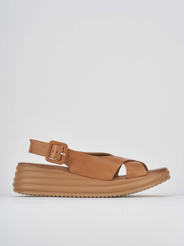 Sandalo zeppa 6 cm marrone pelle
