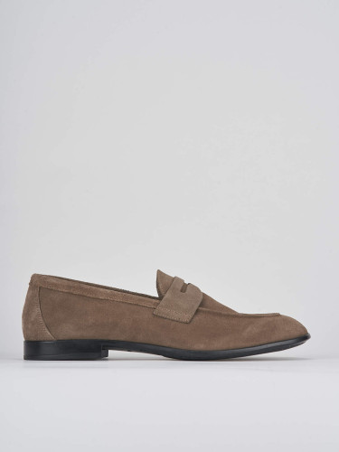 Mocasines tacón 1 cm beis ante