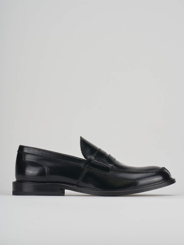 Mocasines negro cuero