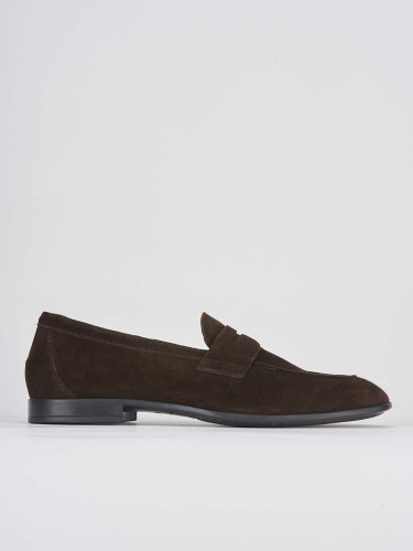 Mocasines tacón 1 cm marrón oscuro ante