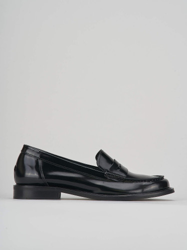 Loafers heel 2 cm black leather