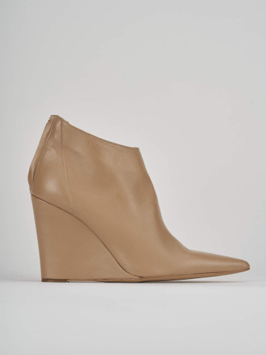 High heel ankle boots heel 9 cm beige leather