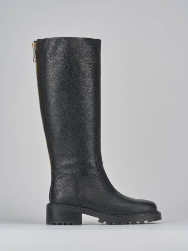 Botas de tacón bajo tacón 2 cm negro cuero