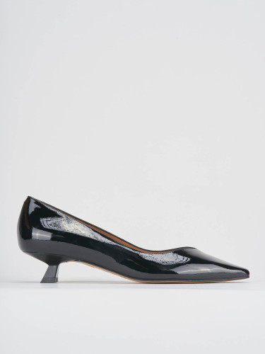 Pumps heel 3 cm black patent