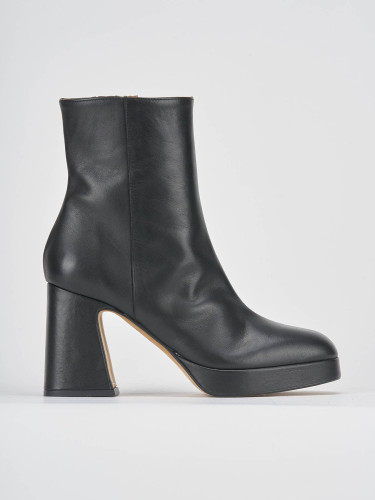 Stivaletti tacco 8cm pelle nero