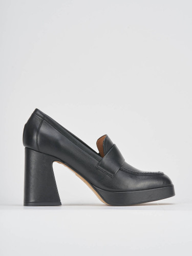 Mocasines tacón 8 cm negro cuero
