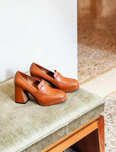 Mocasines tacón 8 cm marrón cuero