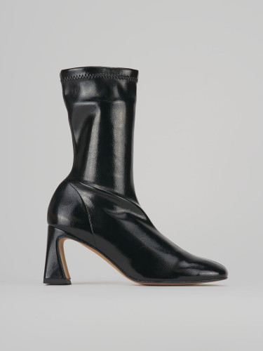 Stivaletti tacco 8cm vernice nero