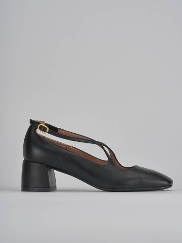 Zapatos de salón tacón 5 cm negro cuero