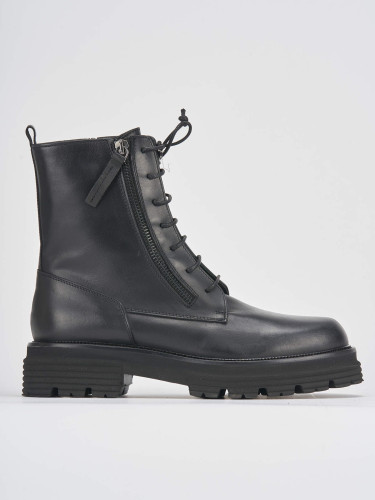 Botas militares tacón 2 cm negro cuero