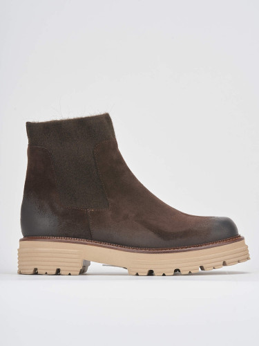 Botines de tacón bajo tacón 2 cm marrón ante