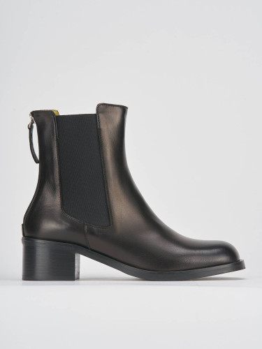 Stivaletti tacco 5cm pelle nero