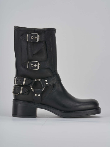 Low heel ankle boots heel 4 cm black leather