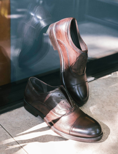 Zapatos de cordones marrón oscuro cuero