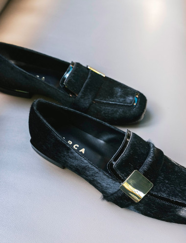 Mocasines tacón 1 cm negro cuero de vaca con pelo