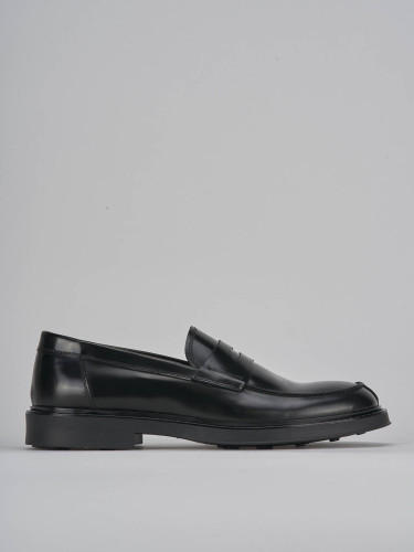 Mocasines negro cuero