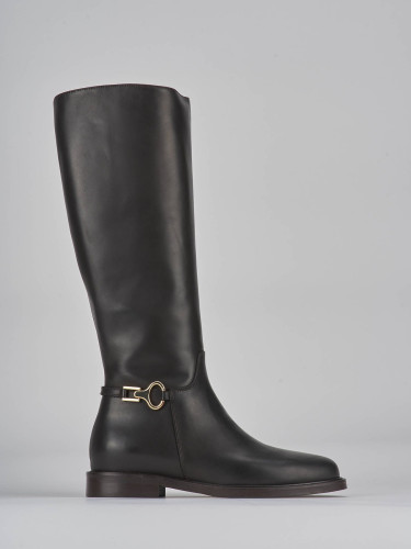 Botas de tacón bajo tacón 2 cm marrón oscuro cuero