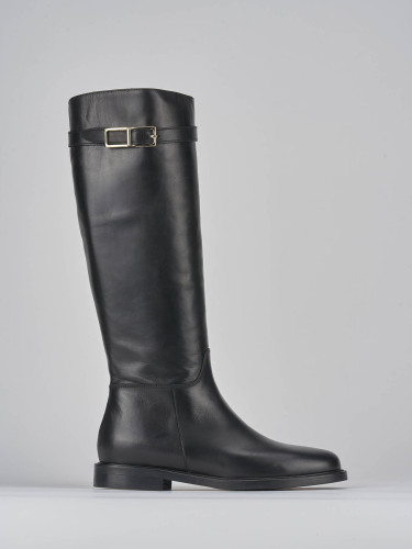 Botas de tacón bajo tacón 2 cm negro cuero
