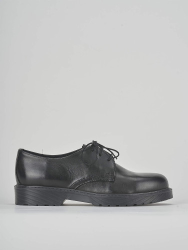 Zapatos de cordones tacón 2 cm negro cuero