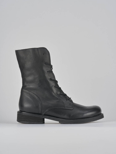 Botas militares tacón 2 cm negro cuero