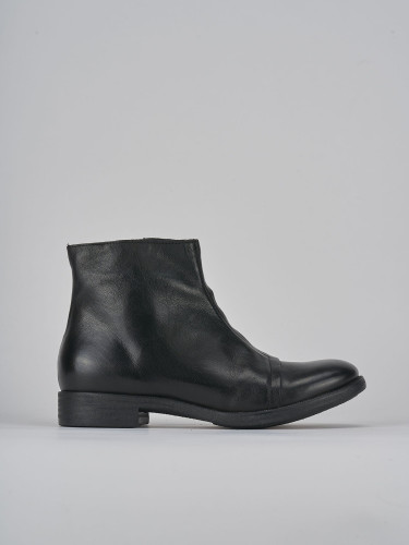 Low heel ankle boots heel 1 cm black leather