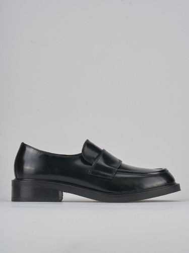 Mocasines tacón 2 cm negro cuero