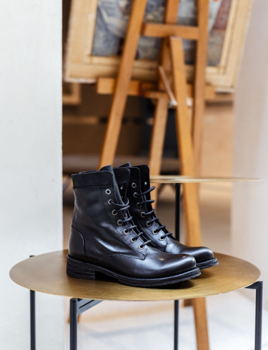 Botas militares tacón 2 cm negro cuero