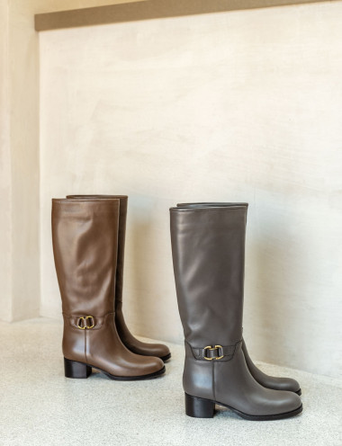 Botas de tacón bajo tacón 4 cm gris cuero