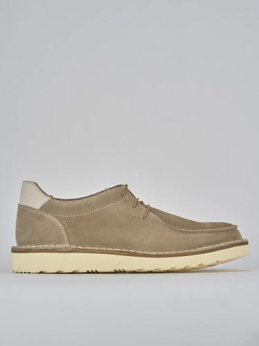 Stringate camoscio beige